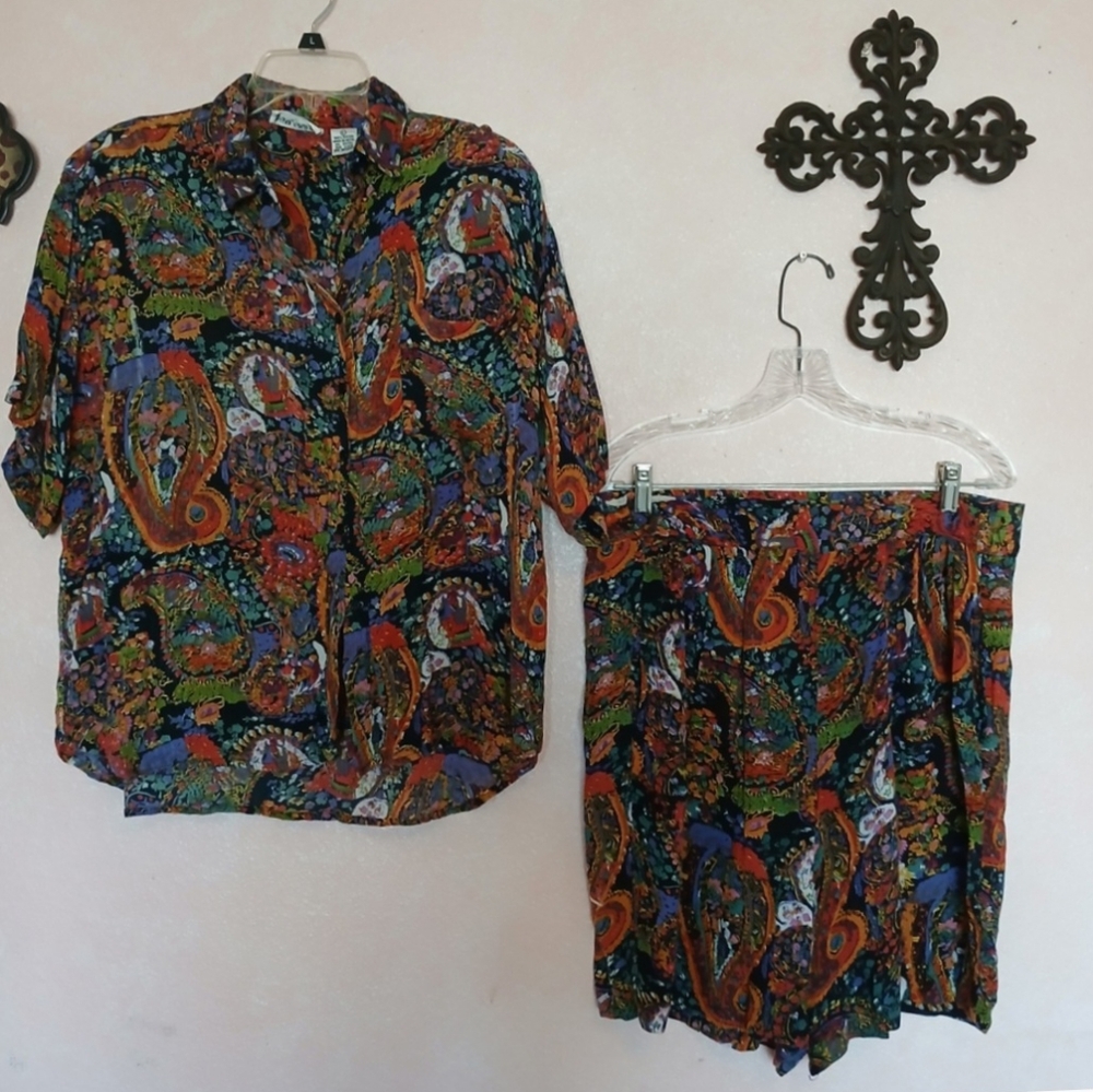 Jane Ashley Multicolor Paisley Short Set With Pockets